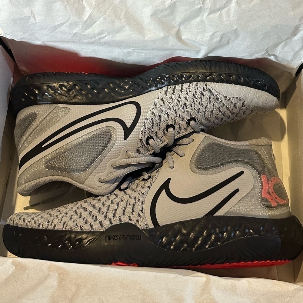 Nike KD Trey 5 VIII Grey and Black Men’s Size 10 BNIB